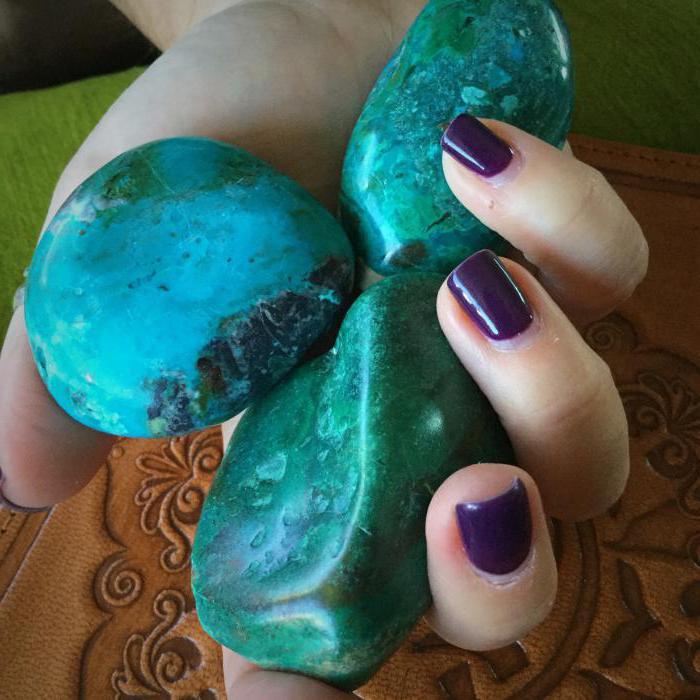 chrysocolla 마법 속성 돌 사진