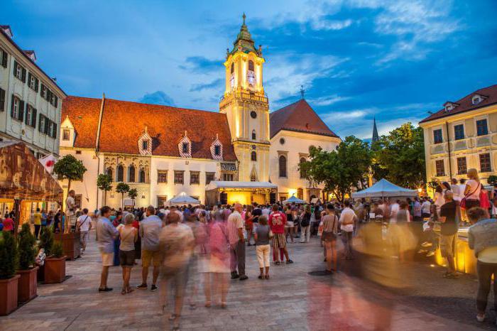 브라 티 슬라바 (Bratislava) : 관광객의 리뷰, 도시의 관심 장소, 볼거리